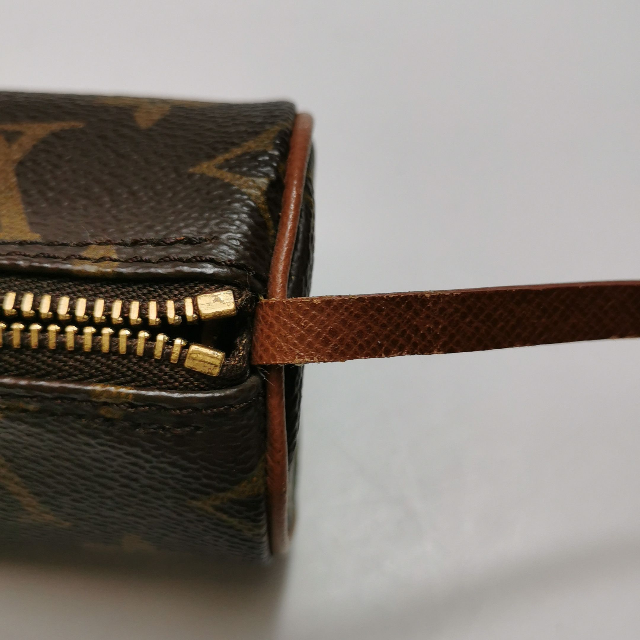 Louis Vuitton Louis Vuitton (LV) Papillon Mini Cowhide Monogram Printed D Size ONE SIZE - 4 Thumbnail