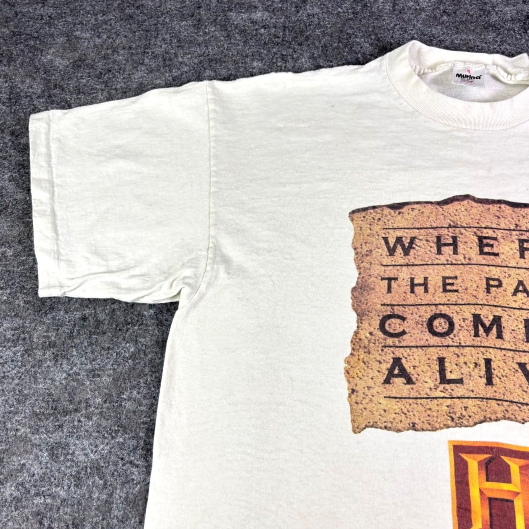 Vintage VINTAGE 1990s History Channel T Shirt Murina XL Cream White Men Short Sleeve Graphic Tee Grunge 90s Size US XL / EU 56 / 4 - 8 Thumbnail
