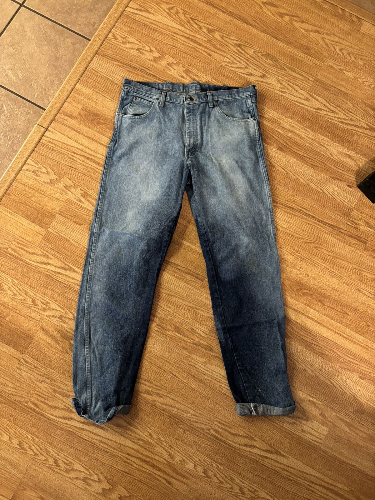 Wrangler Wrangler Jeans Washed/distressed mens 38x36 Size US 38 / EU 54 - 1 Thumbnail