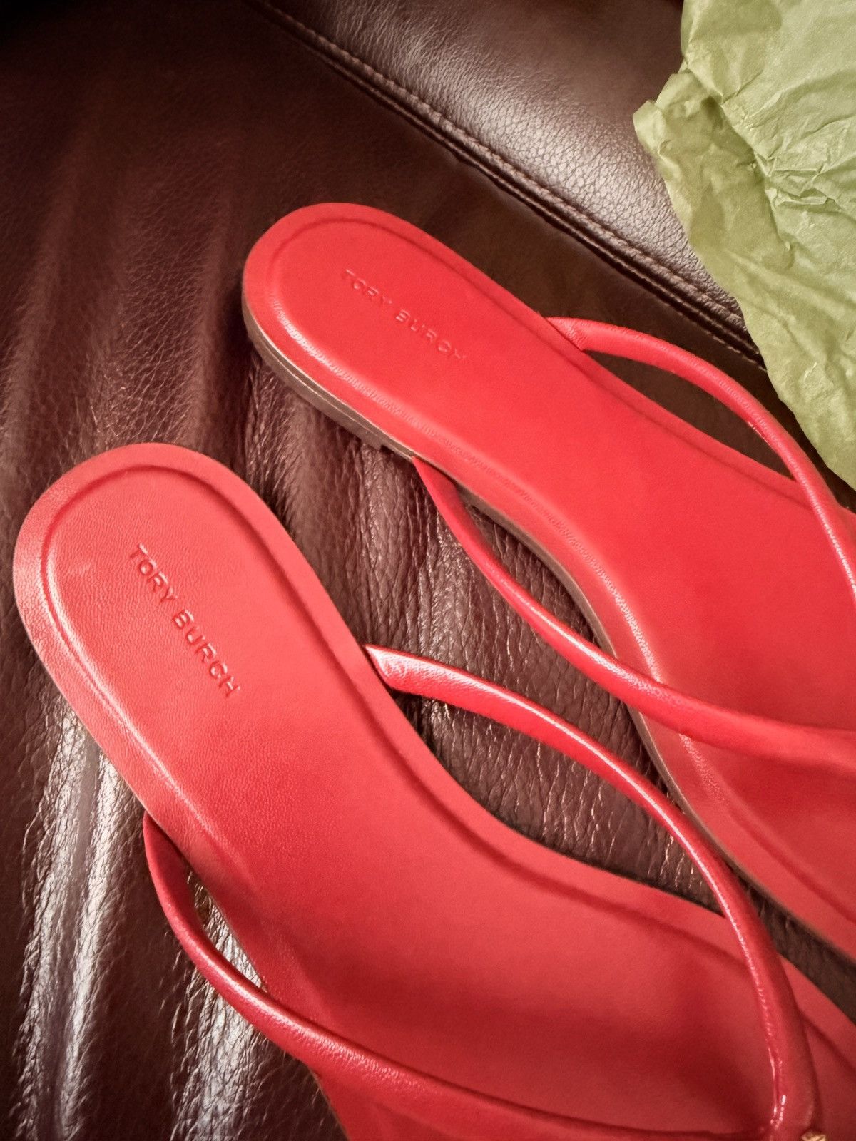 Tory Burch ory Burch Women Chelease Leather Flip Flop Sandals 8.5 Red Size US 8.5 / IT 38.5 - 3 Thumbnail