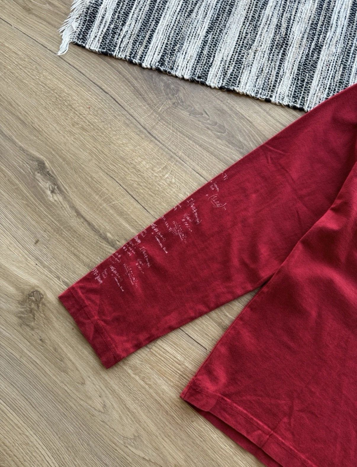 Oakley VINTAGE OAKLEY LONG SLEEVE RED STREET WEAR STYLE Size M Size US M / EU 48-50 / 2 - 9 Thumbnail
