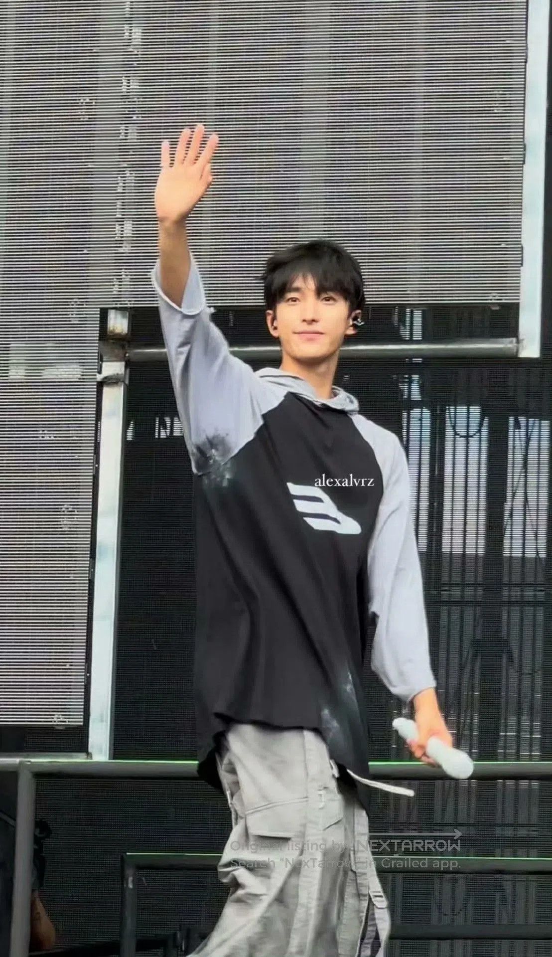 Balenciaga Balenciaga Letter Sleeve Hooded Loose T-shirt. Size M / US 6-8 / IT 42-44 - 6 Thumbnail