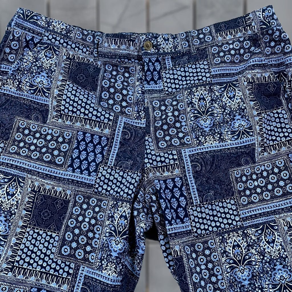Vintage Joan Rivers Capri Cropped Pants Womens 2X Patchwork Print Paisley Bandana 46x21 Blue Paisley 2X Pants Womens Casual Vintage No N/A Size 40" / US 18 - 1 Thumbnail