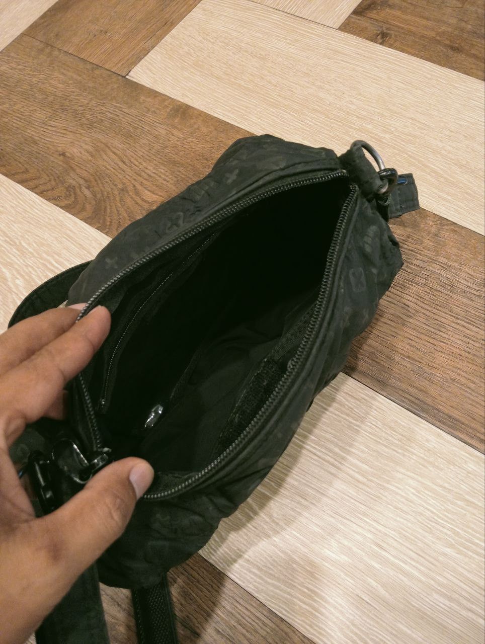 Head Porter BLACKBEAUTY by HEAD PORTER MONOGRAM SLING BAG Size ONE SIZE - 14 Thumbnail