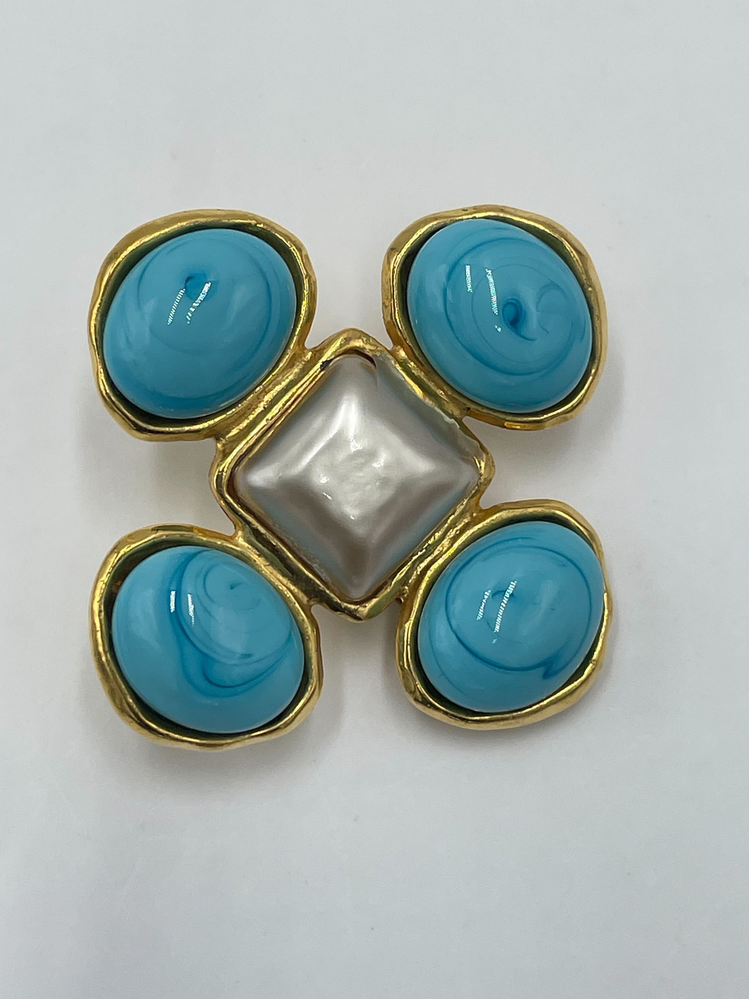 Chanel Chanel blue earings turquoise blue earrings Size ONE SIZE - 1 Thumbnail
