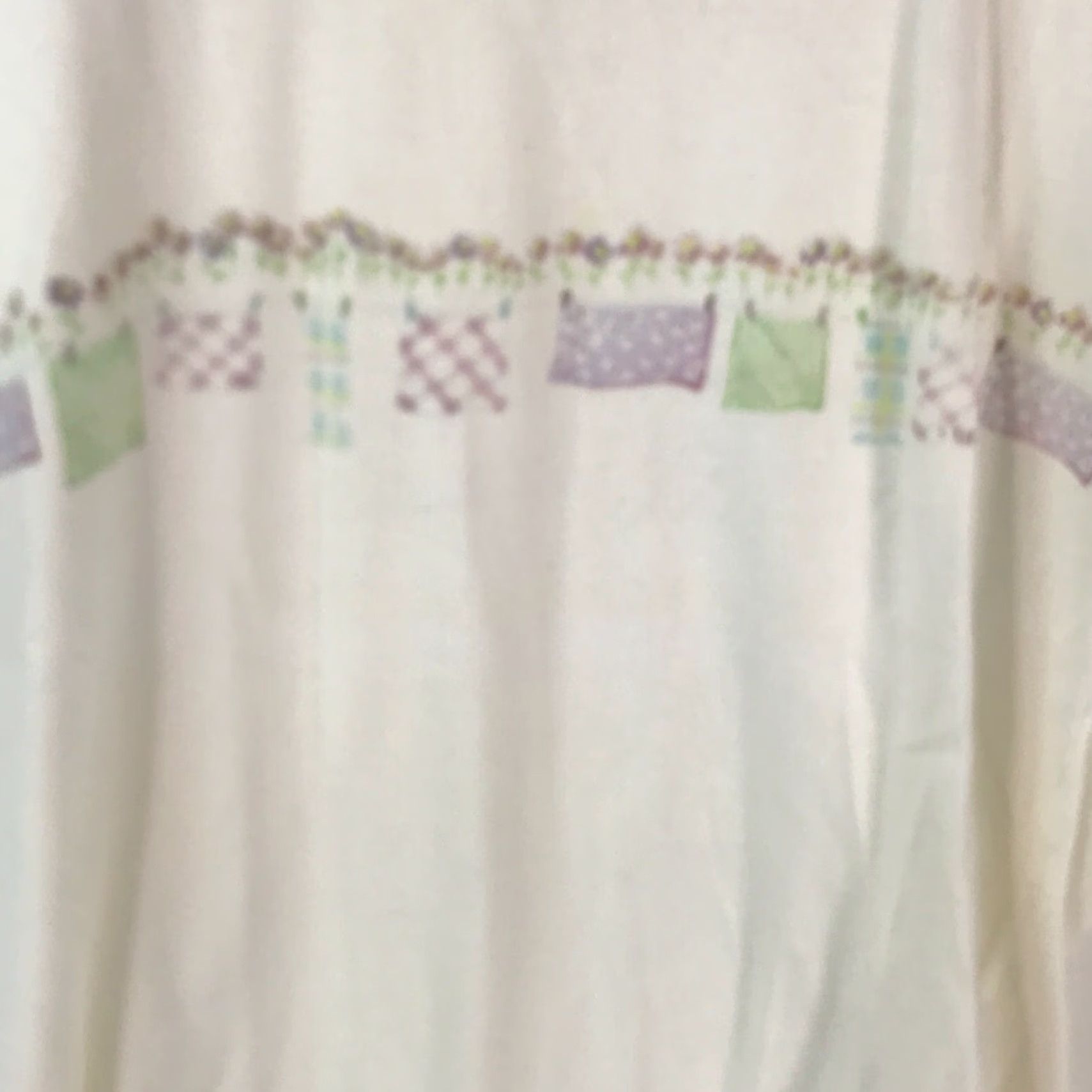 Geoffrey Beene Geoffrey Beene Sport Graphic Tee Shirt White 100% Cotton Large Women Short Sleeve Crewm Neck 19in Chest 25in Length USA Vintage No Size L / US 10 / IT 46 - 3 Thumbnail
