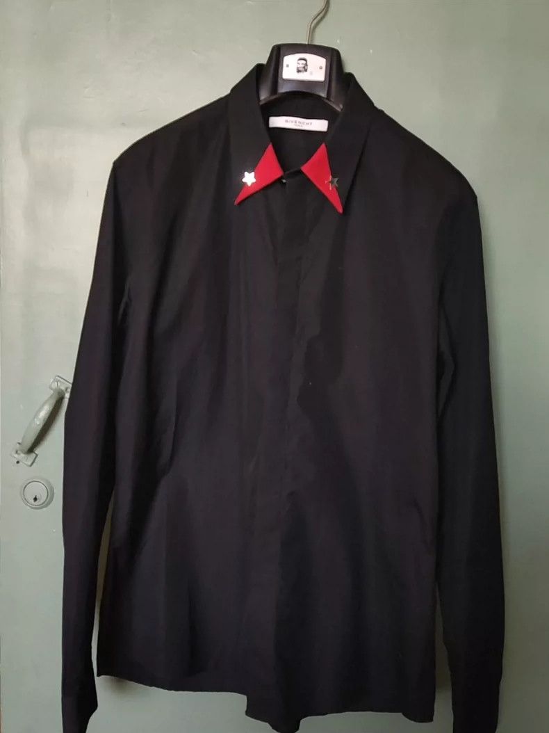 Givenchy Givenchy Size43 Classic black shirt Size US M / EU 48-50 / 2 - 1 Thumbnail