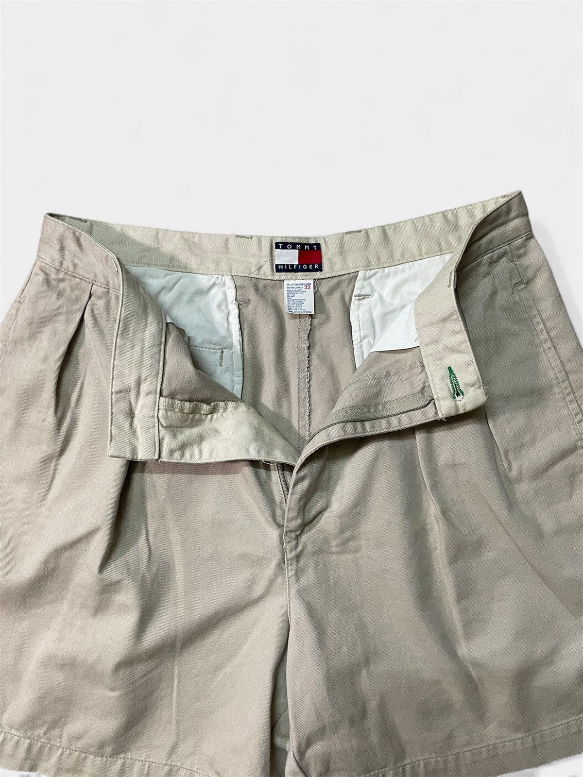 Tommy Hilfiger tommy hilfiger khaki pleat short Size US 32 / EU 48 - 2 Thumbnail