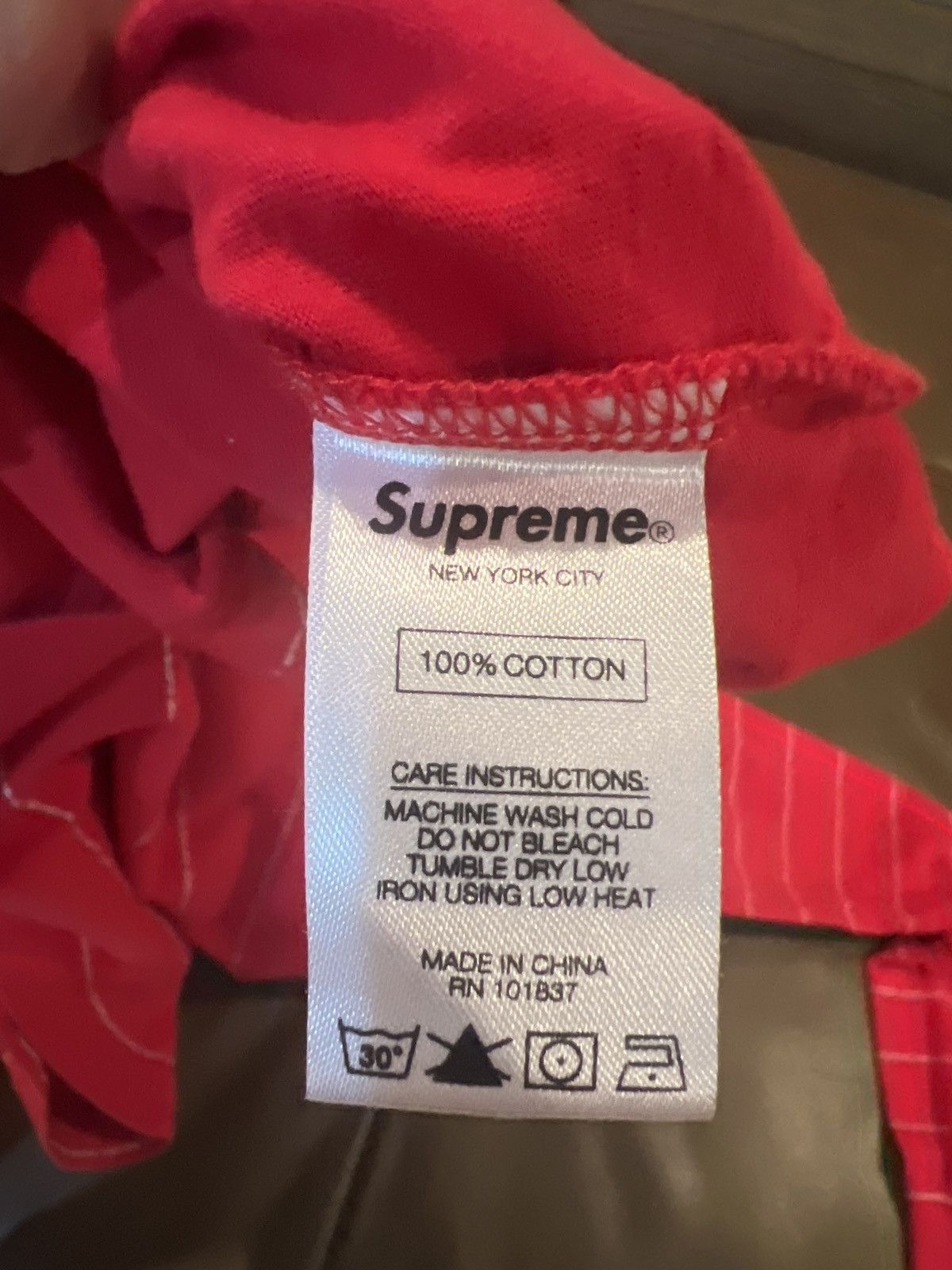 Supreme Supreme world famous long sleeve Size US M / EU 48-50 / 2 - 3 Thumbnail