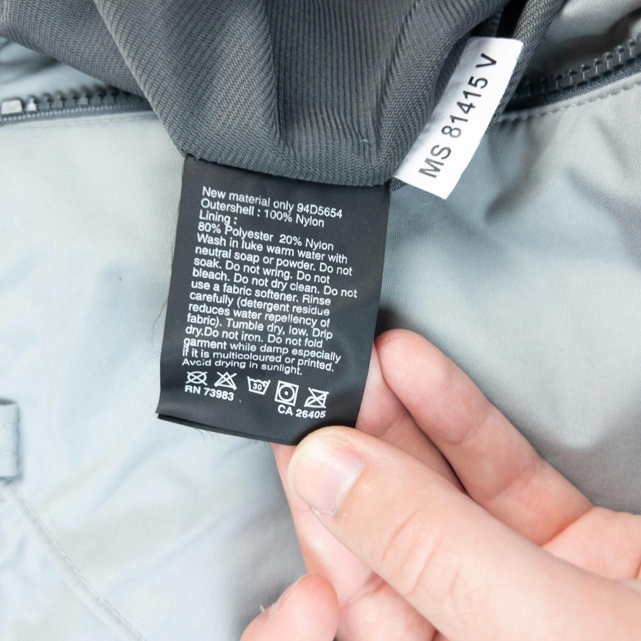 Helly Hansen Vintage Helly Hansen Snowboarding Trousers Size M Size US 30 / EU 46 - 8 Thumbnail