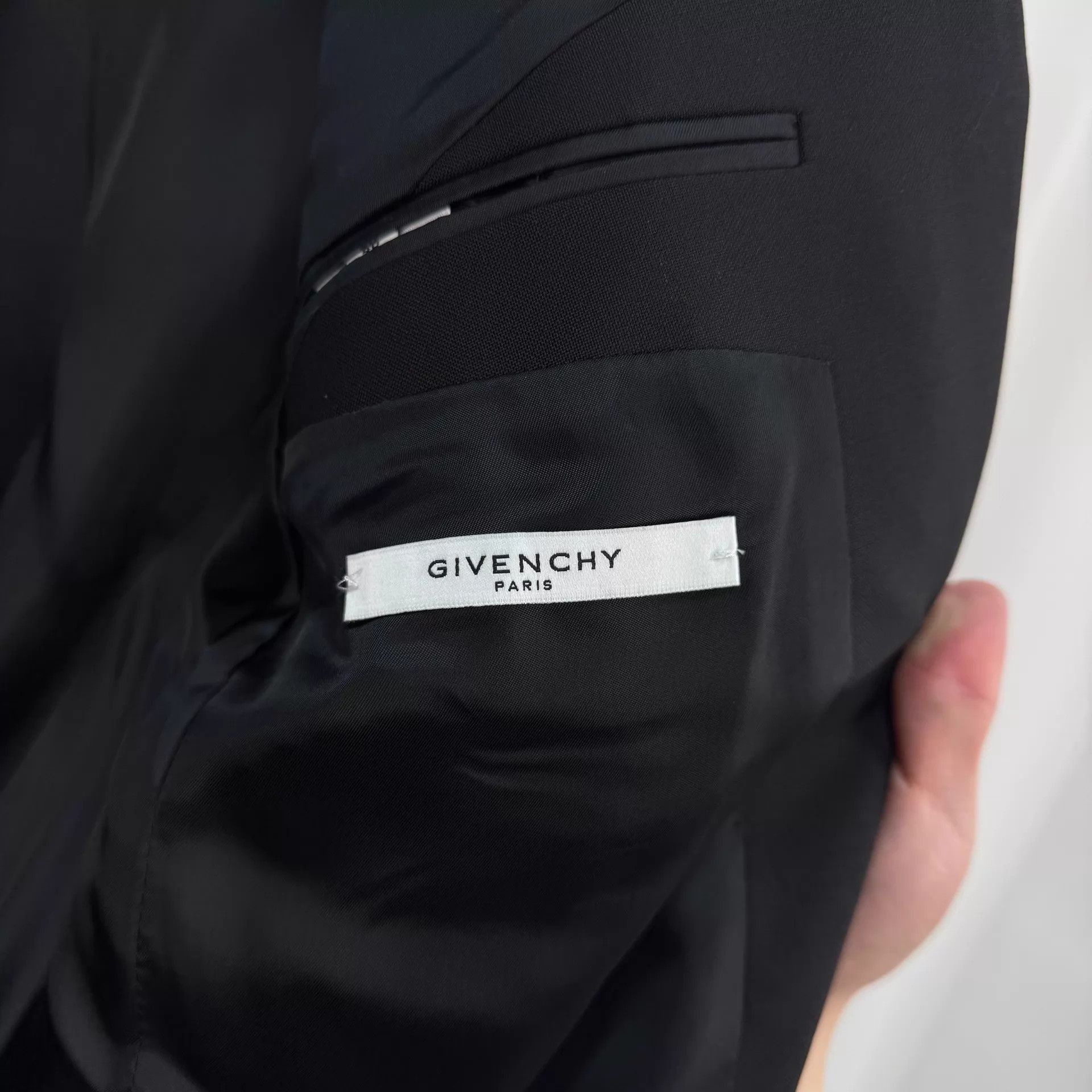 Givenchy Givenchy Black Wool Suit Jacket 48 New Size US M / EU 48-50 / 2 - 5 Thumbnail