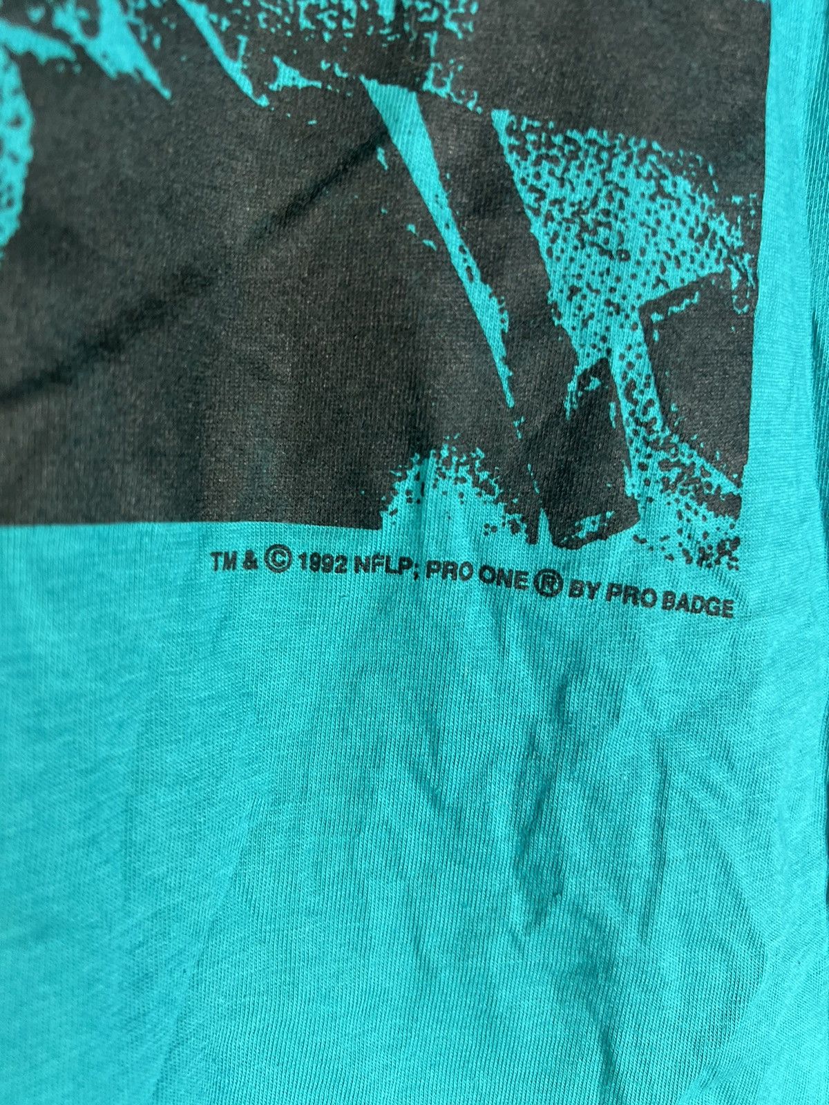 NBA Vintage 1992 Miami Dolphins NFL team football tshirt Size US M / EU 48-50 / 2 - 5 Thumbnail
