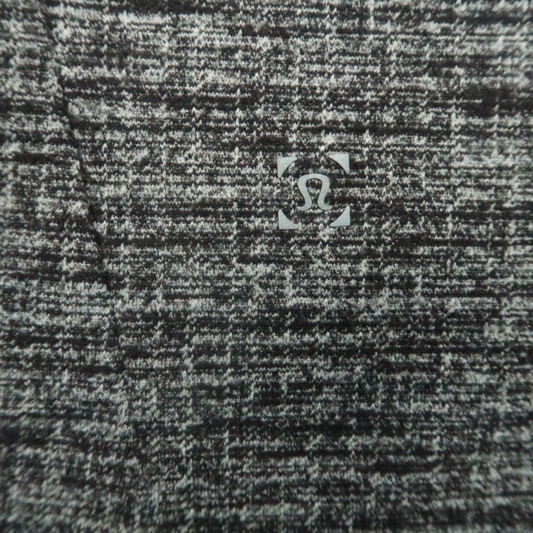 Lululemon Lululemon Pullover Men Large Gray Black Surge Warm Half Zip Training Performance Size US L / EU 52-54 / 3 - 5 Thumbnail