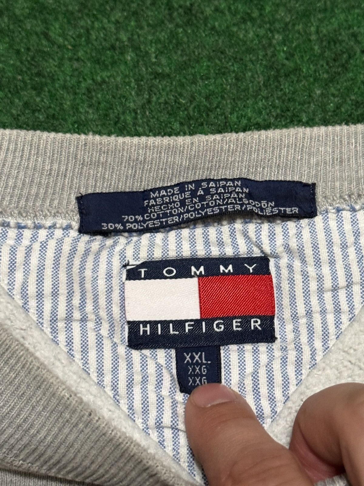 Tommy Hilfiger Vintage 90s Tommy Hilfiger Minimalist Retro XXL Sweatshirt Size US XXL / EU 58 / 5 - 3 Thumbnail