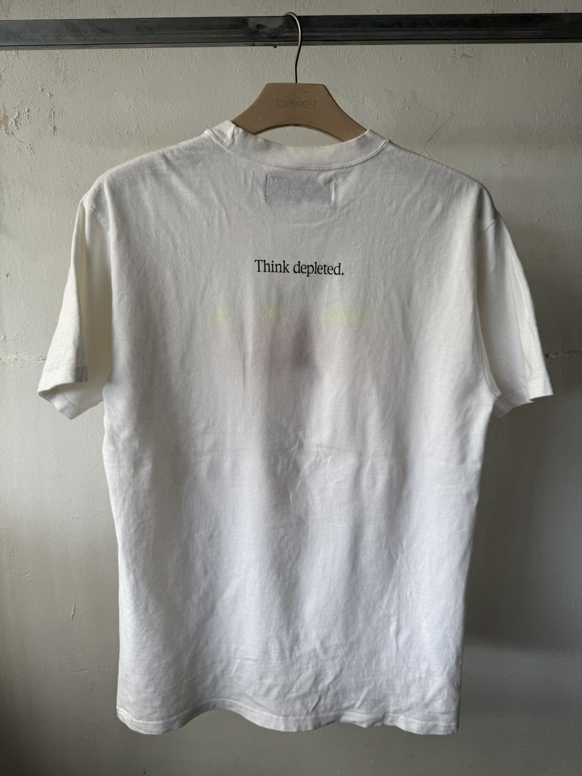 Japanese Brand Vintage Depleted X Apple Tee Size US M / EU 48-50 / 2 - 4 Thumbnail