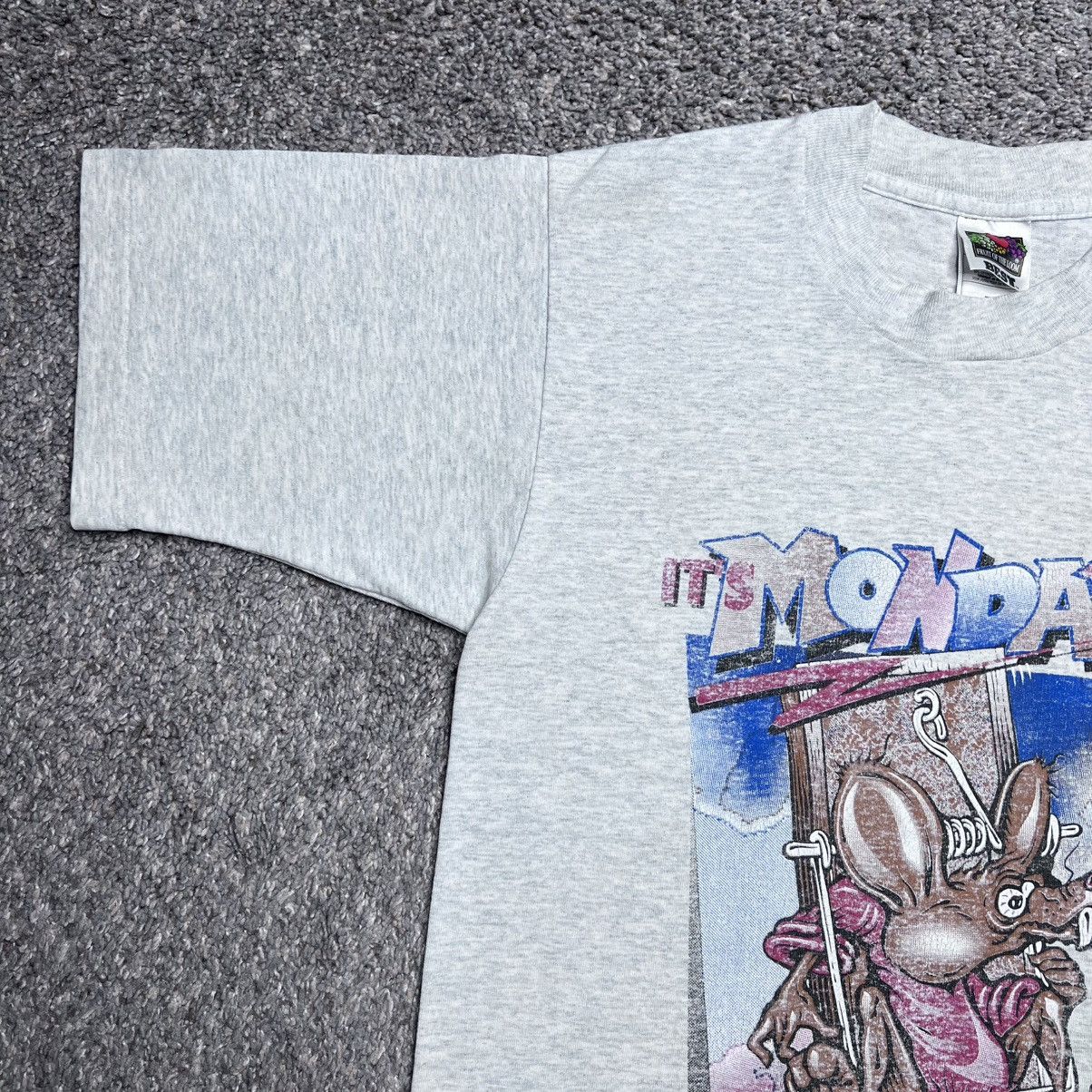 Fruit Of The Loom Vintage 1990s It’s Monday Mouse Trap Art Graphic TShirt Sz S Size US S / EU 44-46 / 1 - 7 Thumbnail