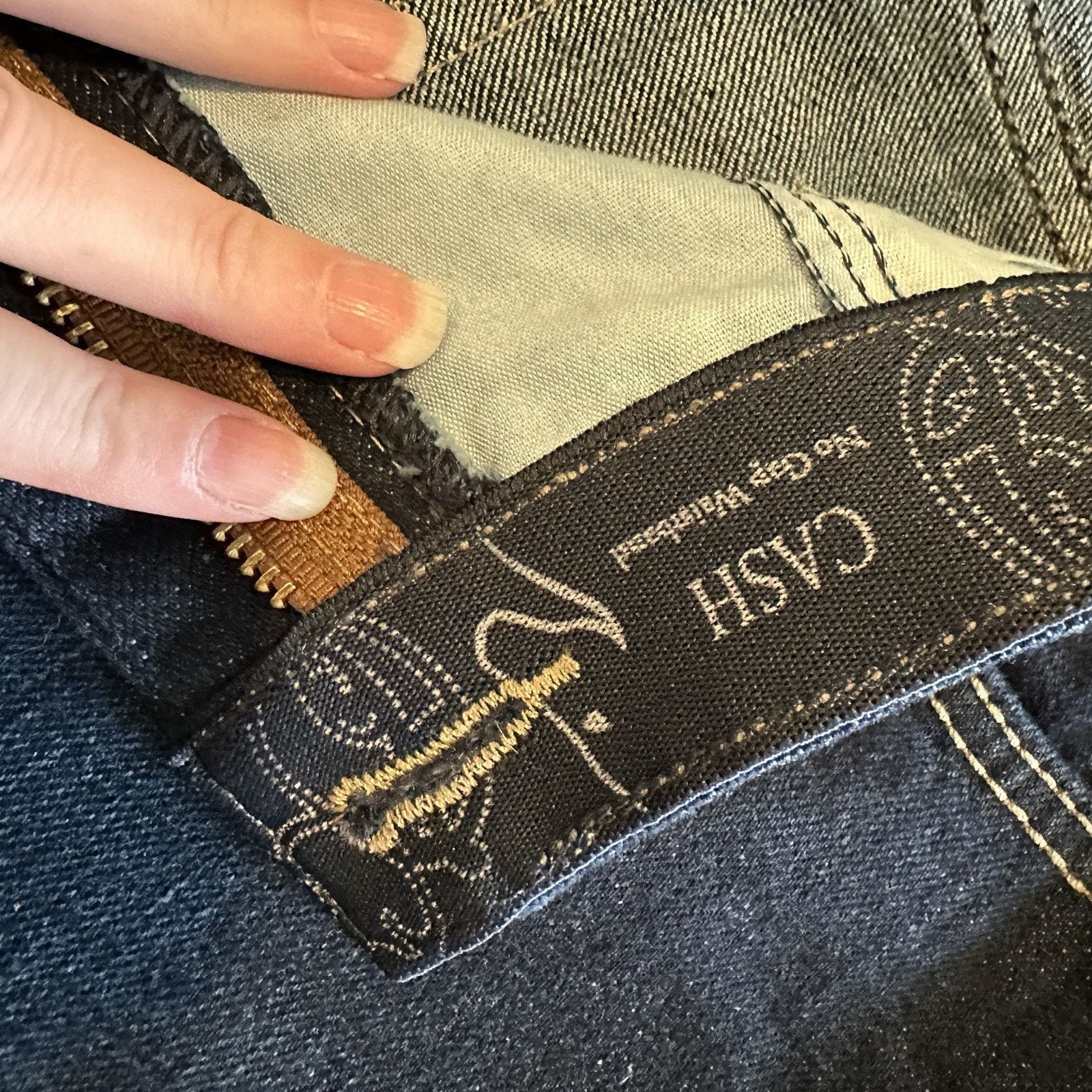 Wrangler Wrangler Cash Women’s No Gap Jeans 11/12 x 34 Dark Wash NWT Size 34" / US 12 / IT 48 - 4 Thumbnail