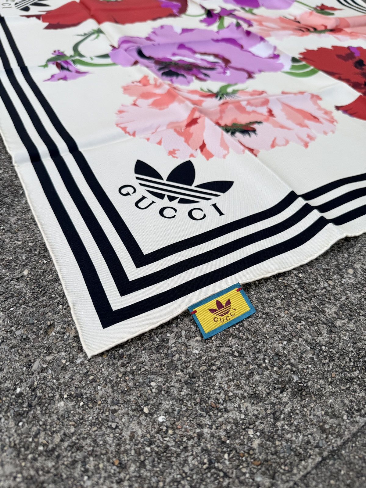 Adidas × Gucci Gucci x Adidas Maxi Flower Print Silk Scarf Size ONE SIZE - 1 Thumbnail