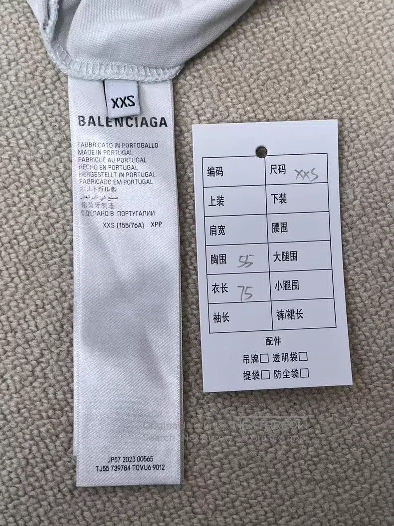 Balenciaga Balenciaga Letter Logo Printed Round Neck Short Sleeve T-S Size US XXS / EU 40 - 4 Thumbnail