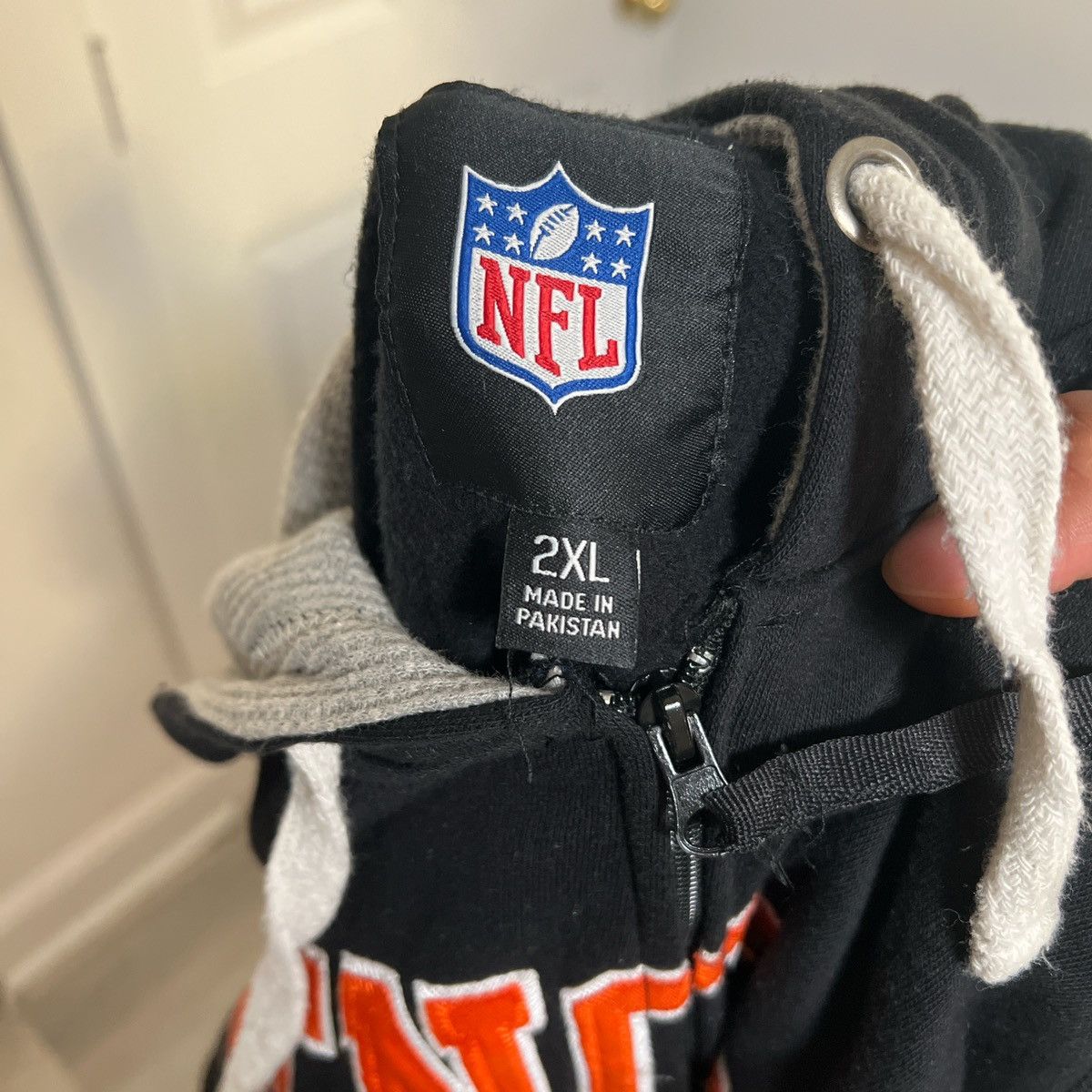 NFL NFL Cincinnati Bengals Black & Orange Zip-up Hoodie Size US XXL / EU 58 / 5 - 3 Thumbnail