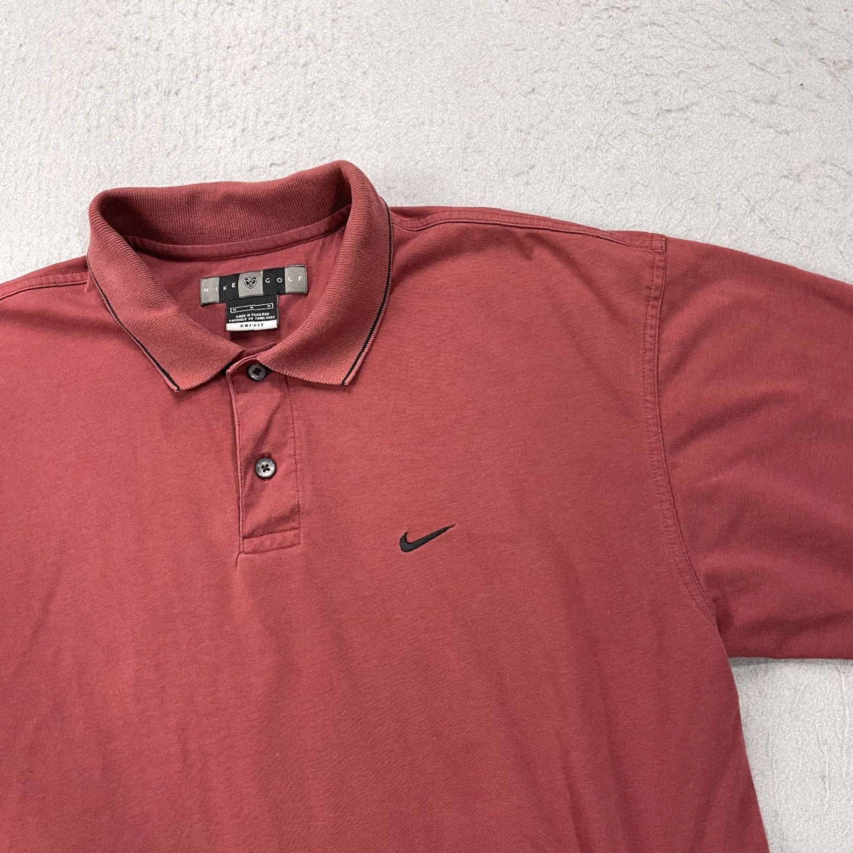 Nike VINTAGE Nike Polo Shirt Mens M Red 90s Golf Tiger Woods Logo Swoosh Dri-Fit Polo Shirt Size US M / EU 48-50 / 2 - 3 Thumbnail