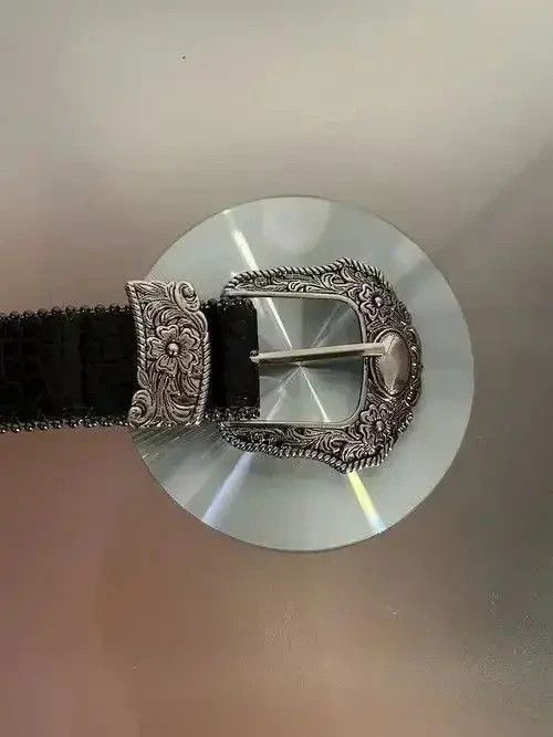 Japanese Brand Y2K Gothic Buckle Belt Size 30 - 2 Thumbnail