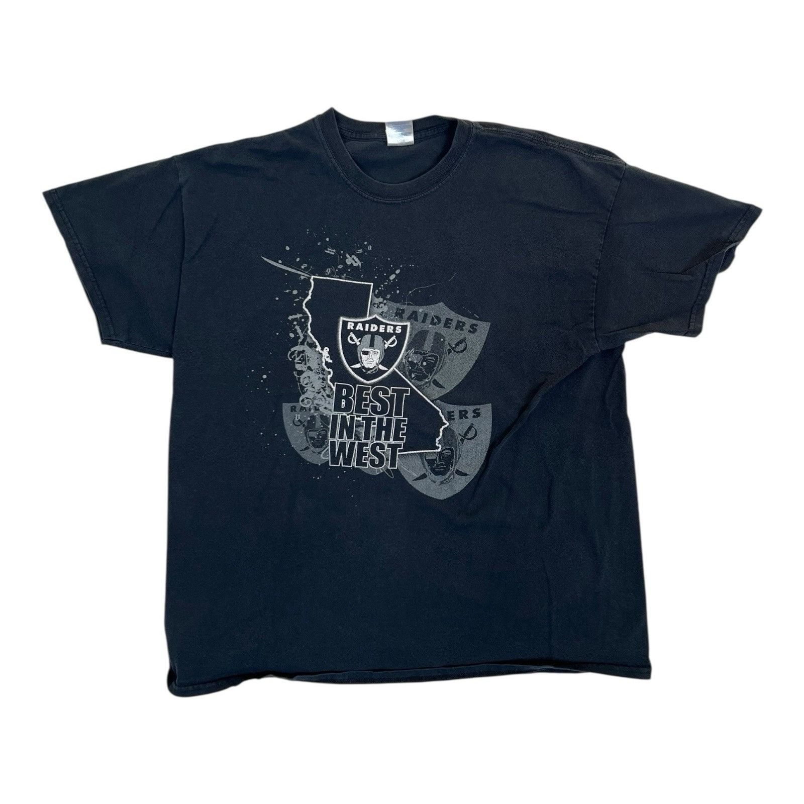 Gildan Vintage Oakland Raiders T-Shirt Size XL Y2K “Best In The Wes Size US XL / EU 56 / 4 - 2 Thumbnail