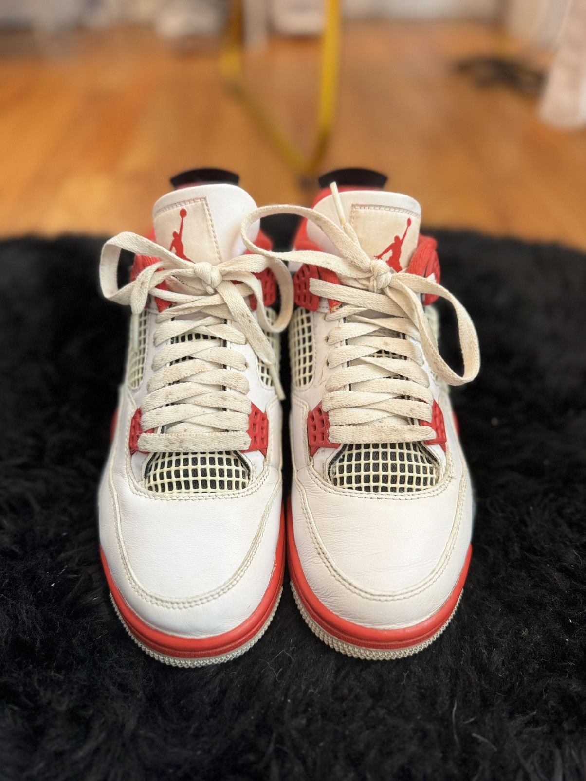 Jordan Brand Jordan 4 Retro Fire Red (2012) Size US 6 / EU 39 - 3 Thumbnail