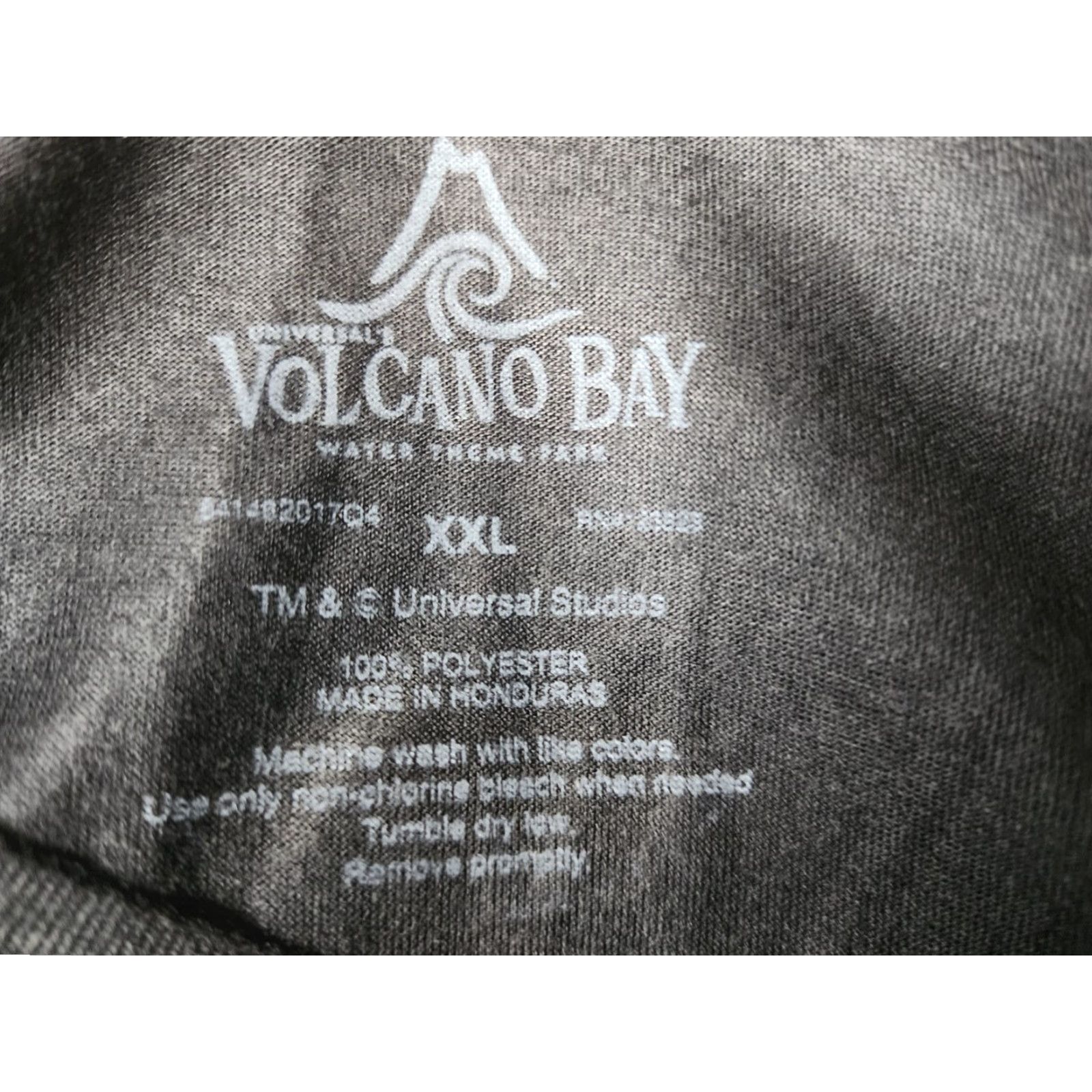 Vintage Universal Volcano Bay Water Park Tiki Shirt Mens XXL Size US XXL / EU 58 / 5 - 2 Thumbnail