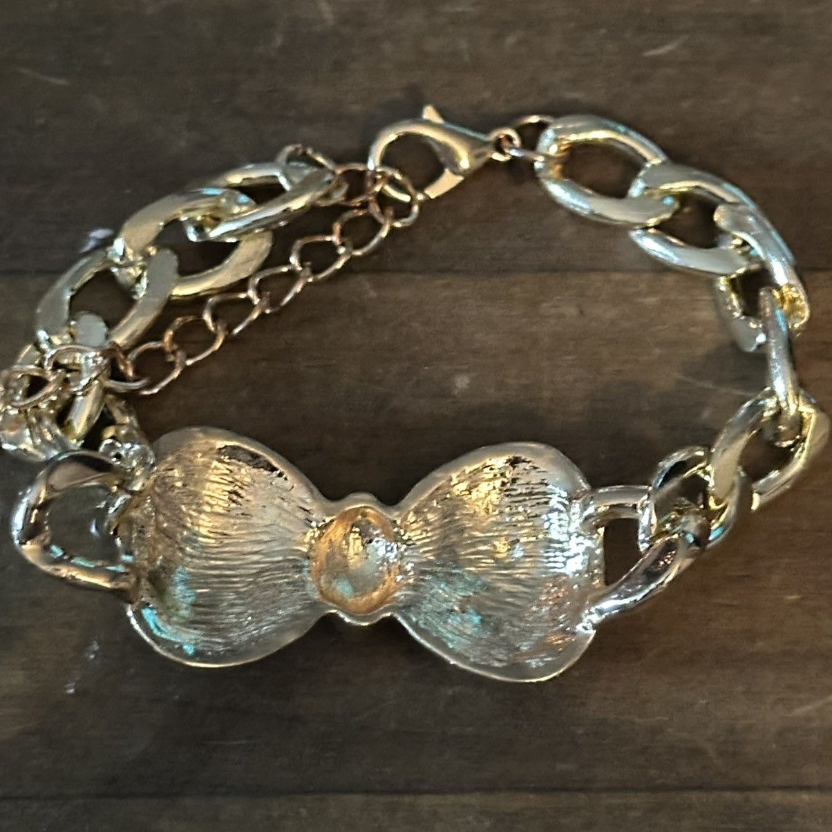 Other Gold tone pave bow tie bracelet, earrings and ring set Size ONE SIZE - 6 Thumbnail