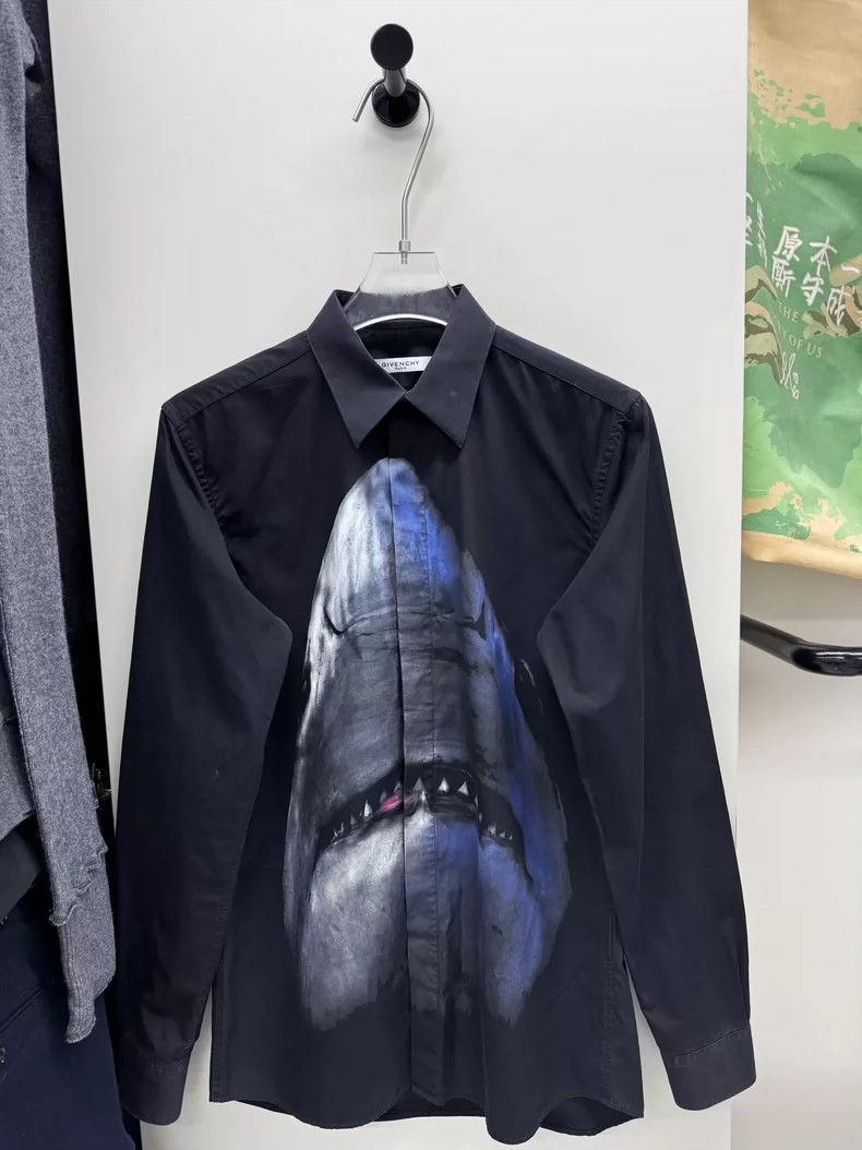 Givenchy Givenchy Sise37 Shark Shirt Size US M / EU 48-50 / 2 - 1 Thumbnail