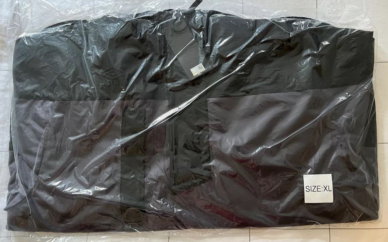 Supreme × Umbro SUPREME®/UMBRO HOODED ANORAK Dark Purple Jacket Size XL Size US XL / EU 56 / 4 - 3 Thumbnail