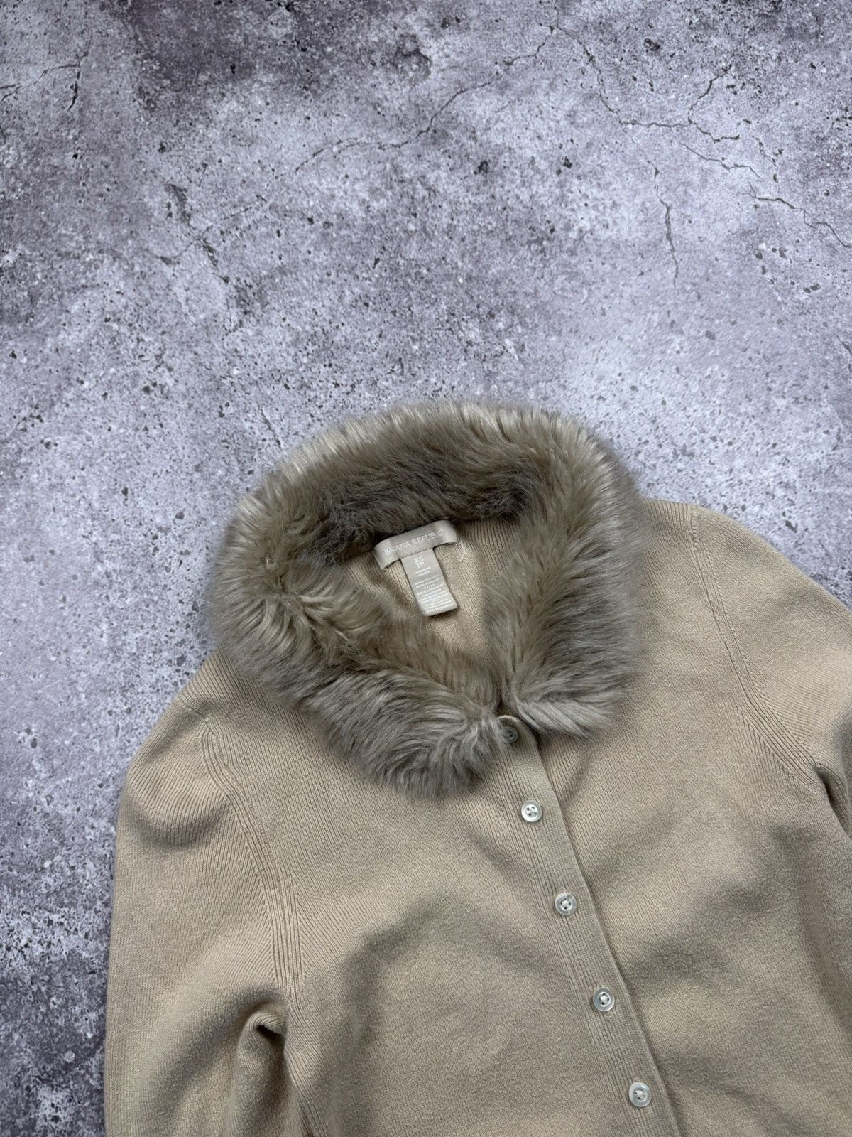 Japanese Brand VINTAGE Y2K IF SIX WAS NINE FUR CASHEMERE BUTTON SWEATER Size XS / US 0-2 / IT 36-38 - 3 Thumbnail