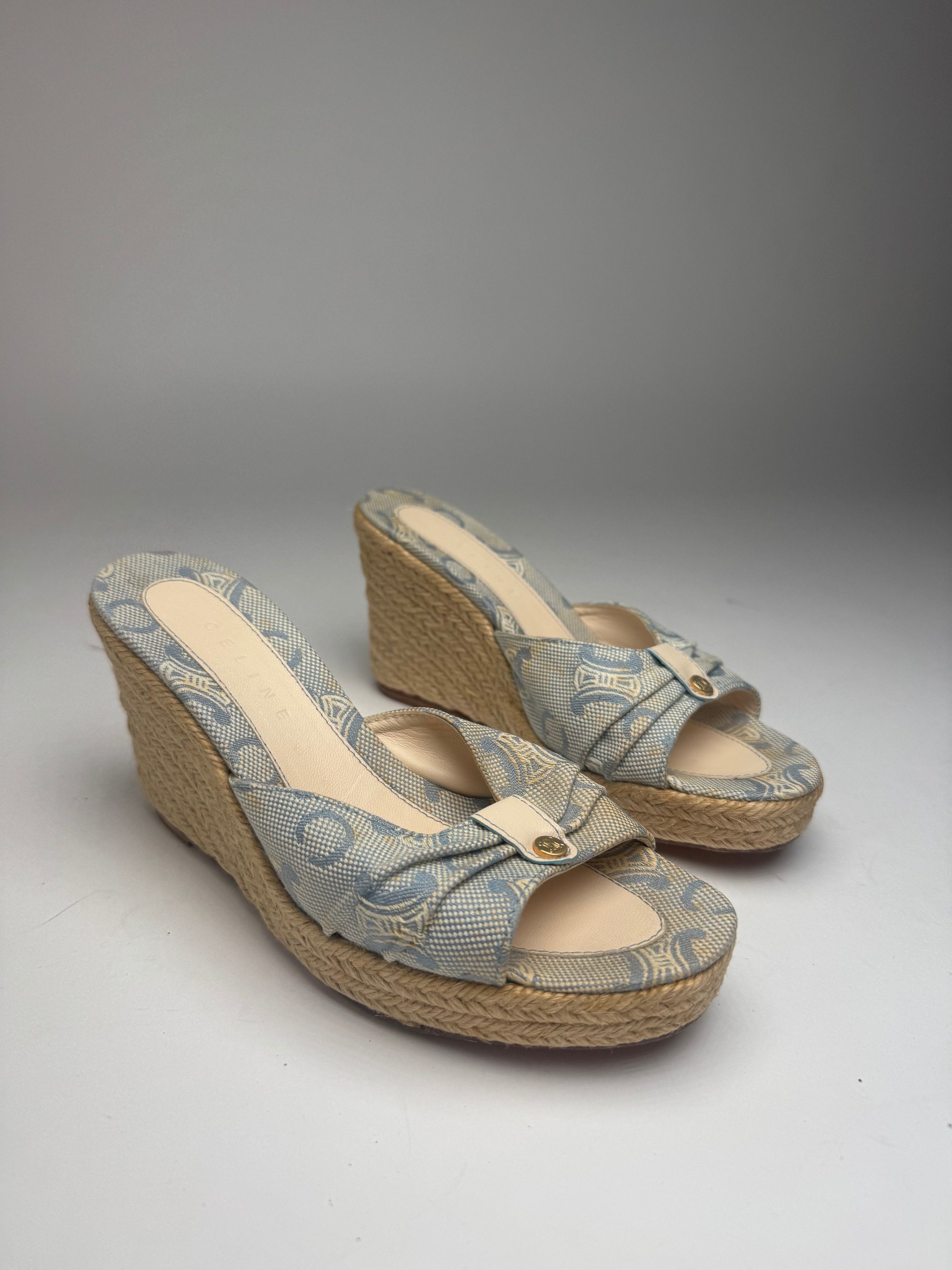 Celine Vintage Paris Monogram pumps blue beige EU36 Size US 5 / IT 35 - 1 Thumbnail
