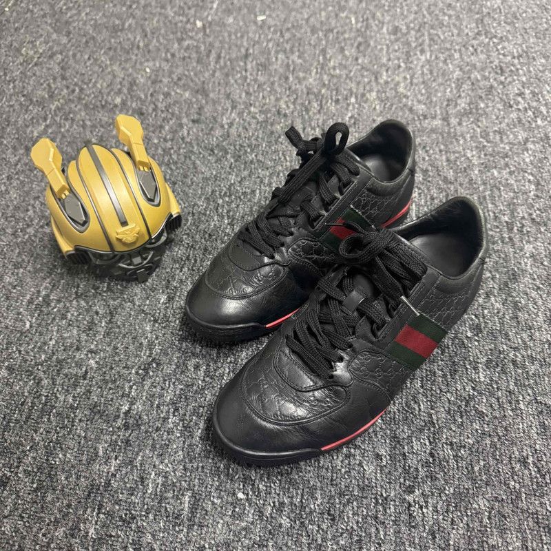Gucci Gucci Black Leather Casual Sports Sneakers 0079 Size US 7.5 / EU 40-41 - 1 Thumbnail