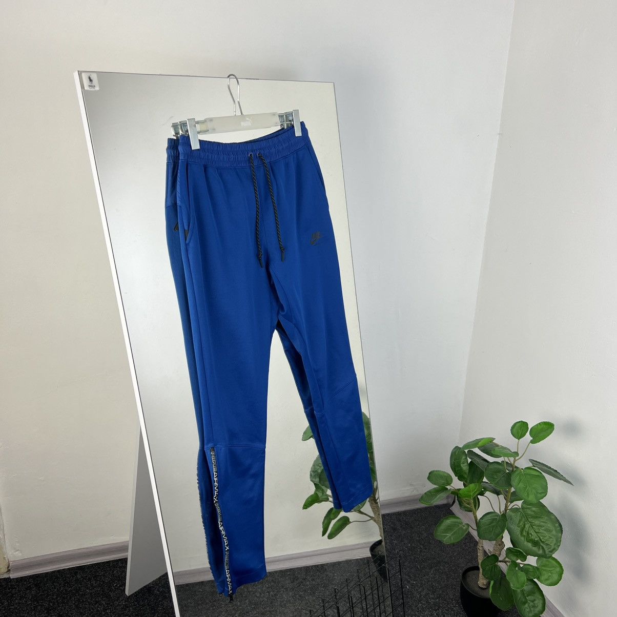 Nike Vintage Nike Air Max Mini Logo Drill Track Pants Size US 32 / EU 48 - 1 Thumbnail