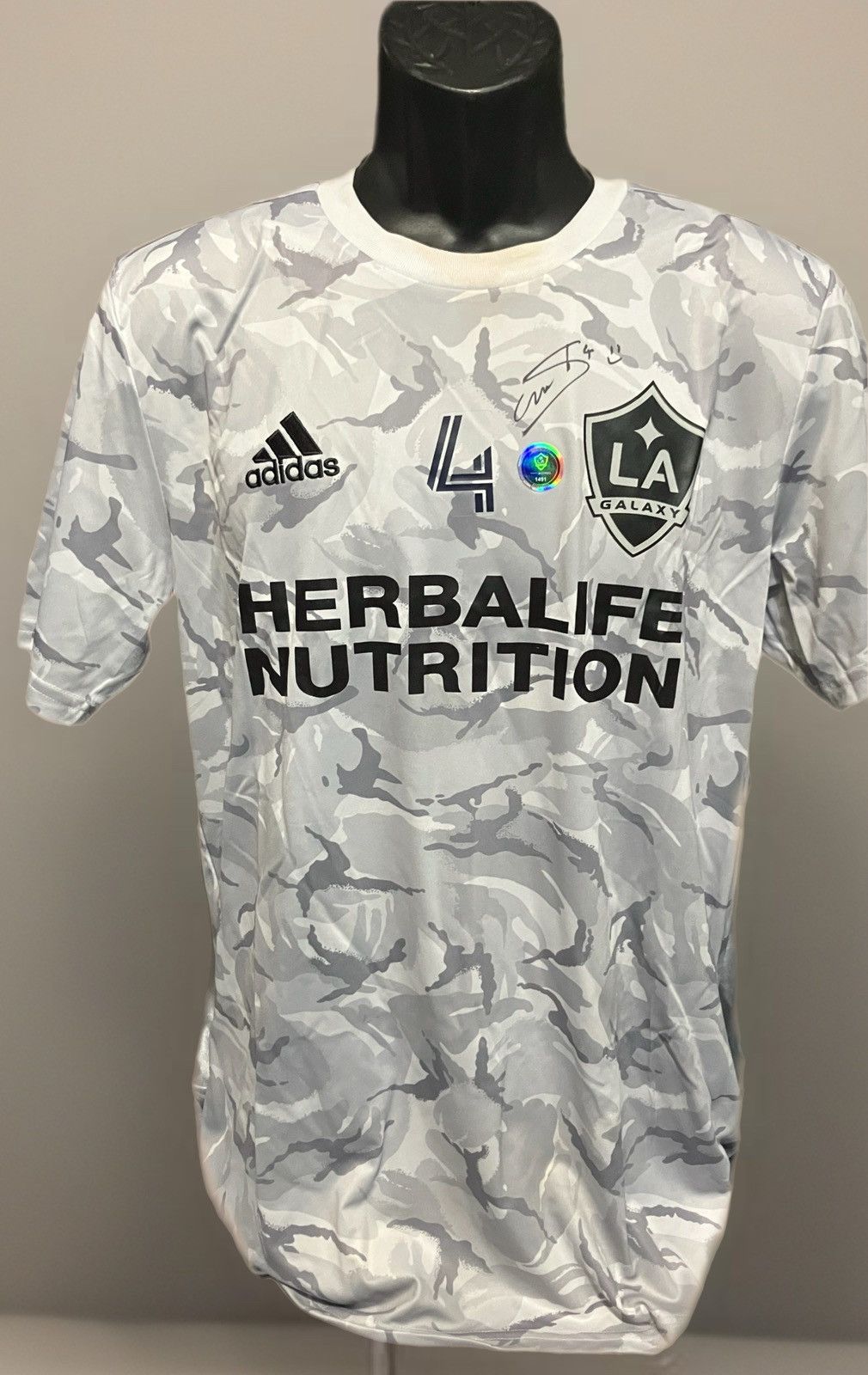 Other 2021 LA Galaxy Team-Certified Signed Pre-Match Top Size US M / EU 48-50 / 2 - 1 Thumbnail