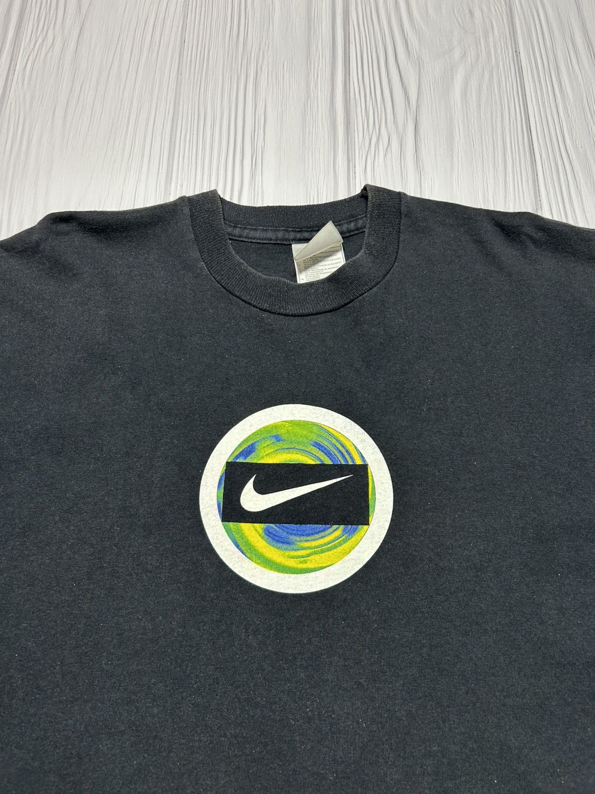 Nike Hype Vintage Nike Center Swoosh Tee 90s Size L Size US L / EU 52-54 / 3 - 11 Thumbnail
