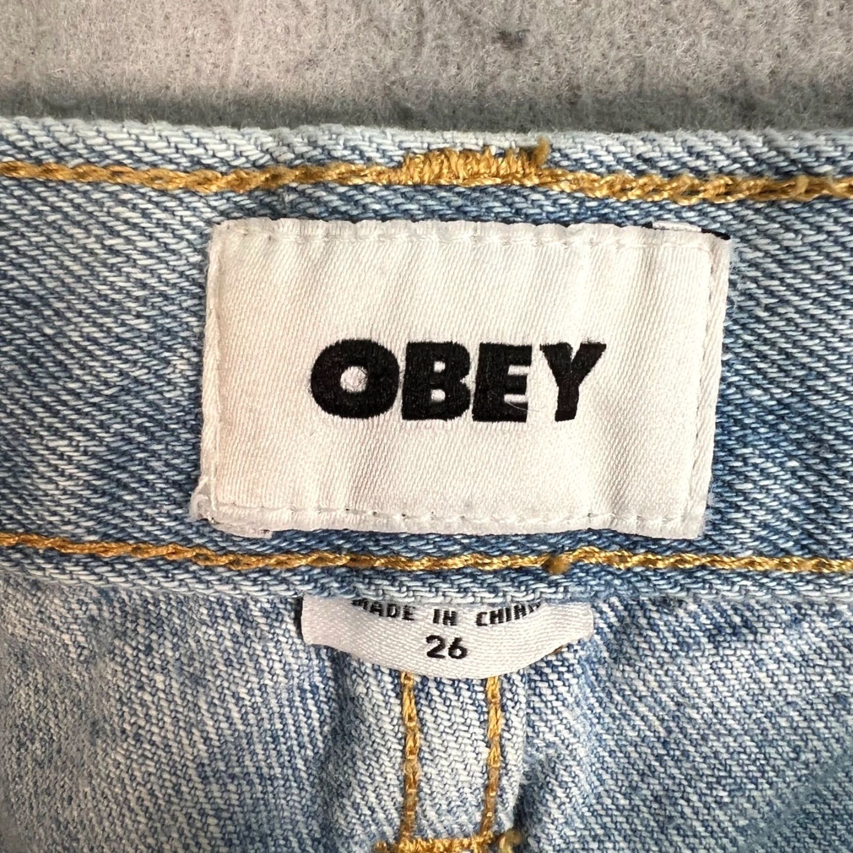 Obey OBEY Womens Jeans High-Waisted Light Wash Denim 26 Straight 5-Pocket Logo Blue Vintage? No (use rules) Size 26" / US 2 / IT 38 - 3 Thumbnail