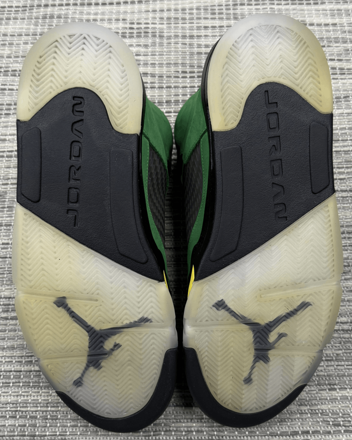 Jordan Brand Air Jordan 5 "SE Oregon" Size US 13 / EU 46 - 4 Thumbnail