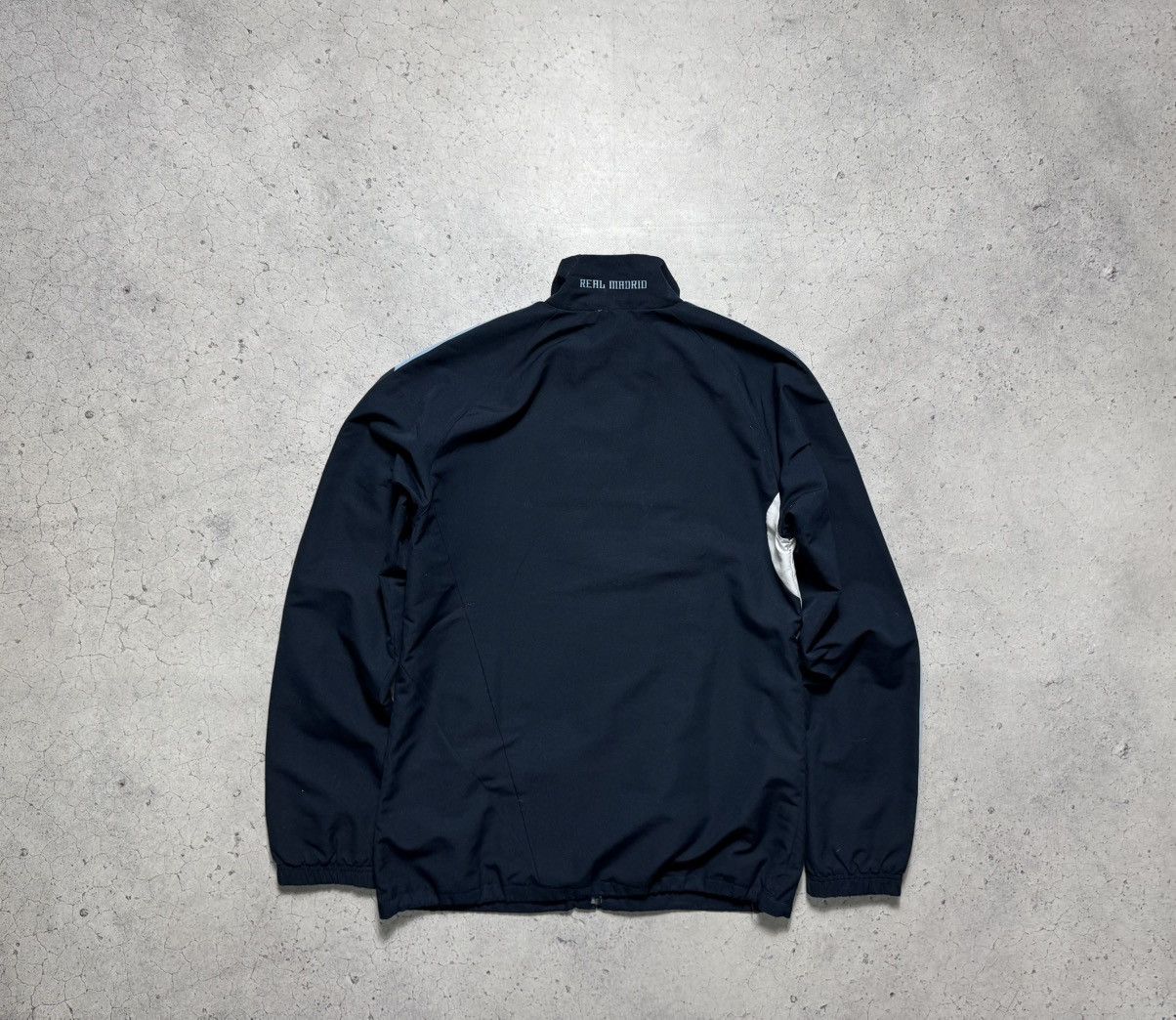 Adidas Adidas FC Real Madrid Full Zip Nylon Light Jacket Football Size US S / EU 44-46 / 1 - 7 Thumbnail