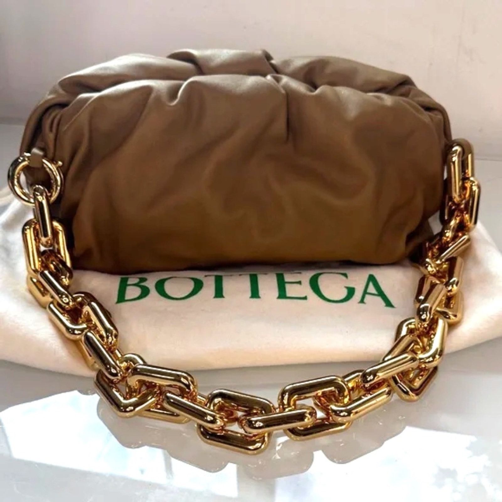 Bottega Veneta ✨ BOTTEGA VENETA Chain Pouch + dust bag and COA Size ONE SIZE - 1 Thumbnail
