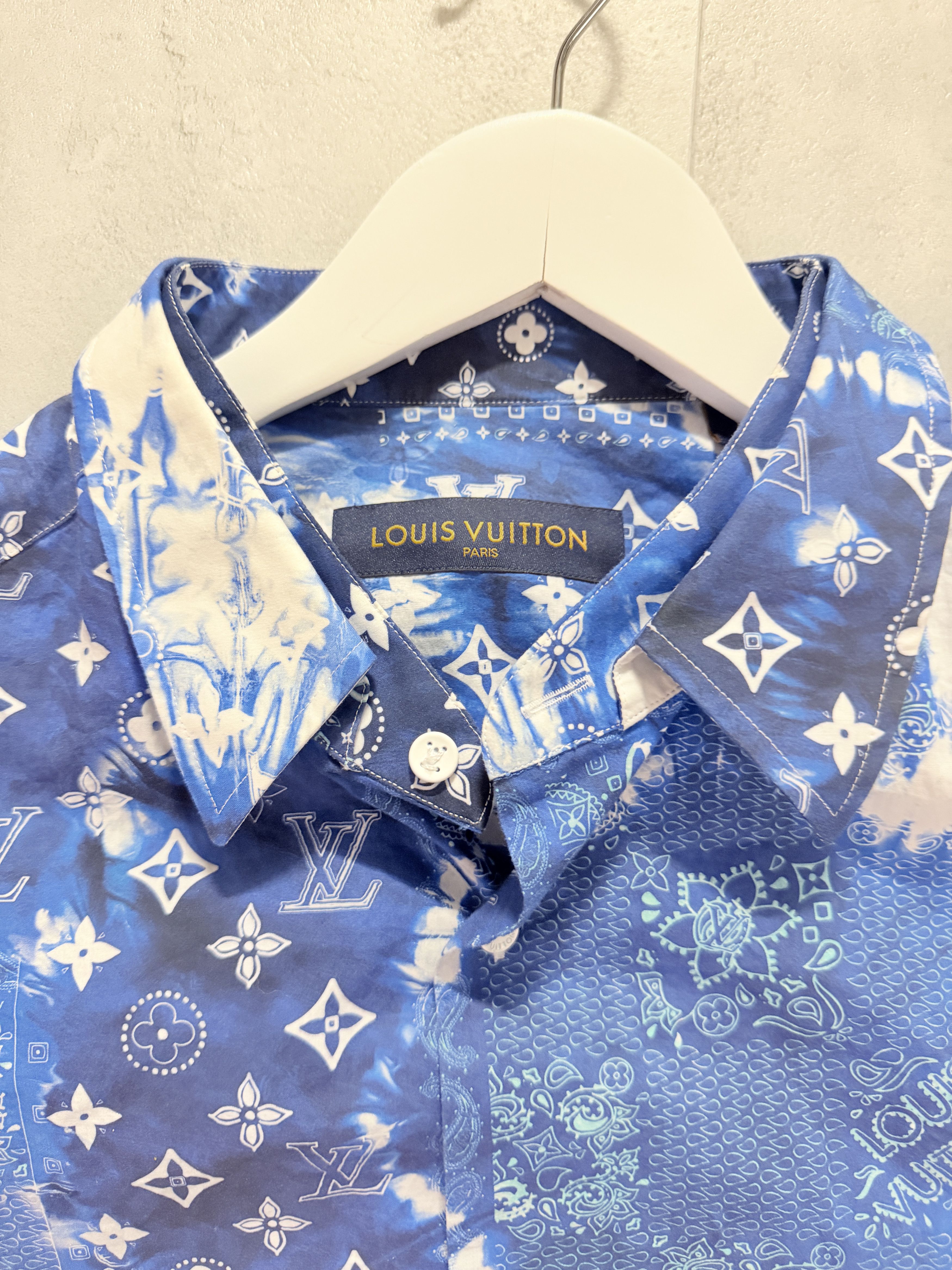 Louis Vuitton Louis Vuitton Blue Monogram Bandana Button Up Shirt Size US XL / EU 56 / 4 - 2 Thumbnail