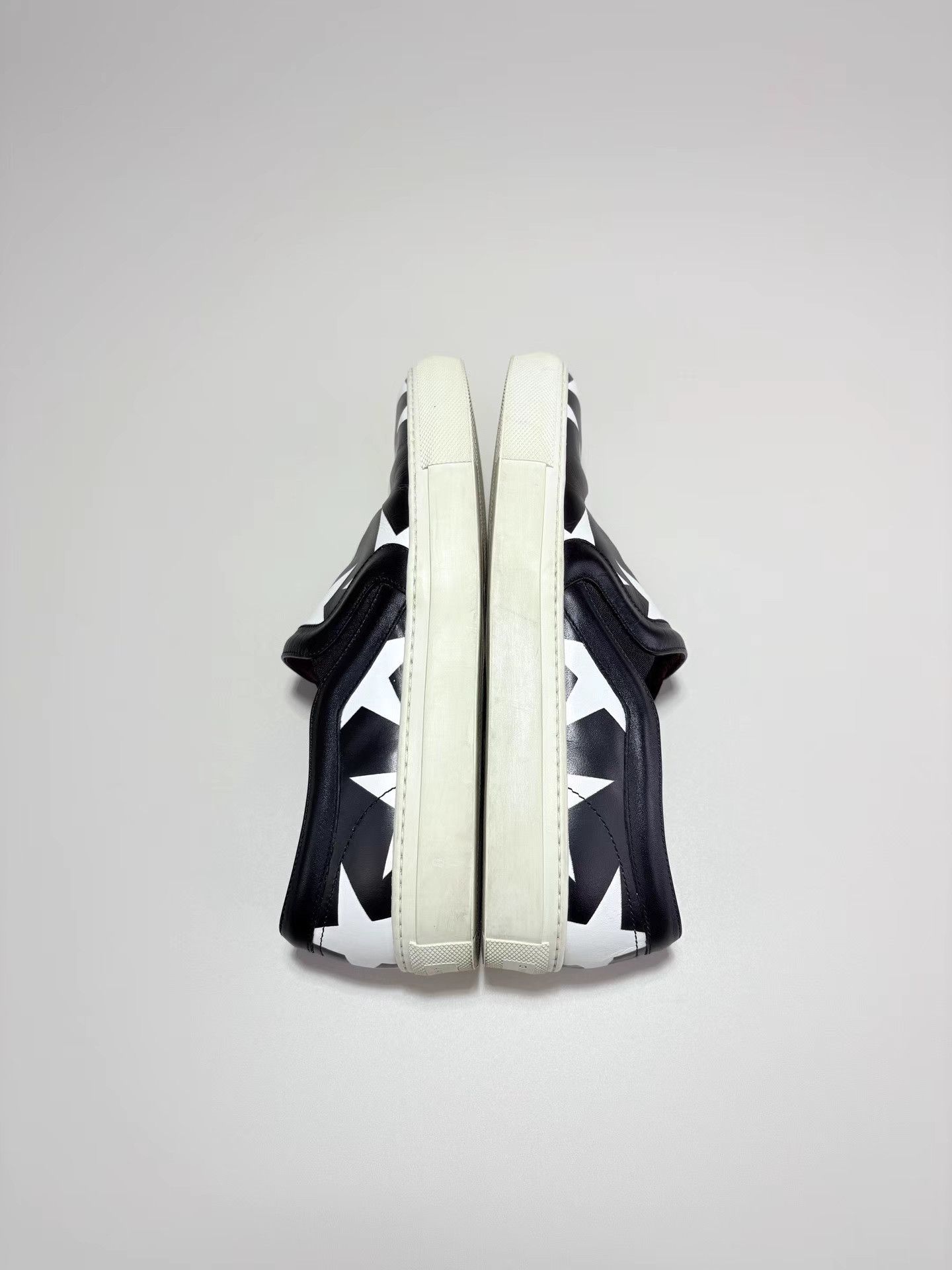 Givenchy GIVENCHY Star Print Slip-On Sneakers K1 Size US 6 / IT 36 - 5 Thumbnail