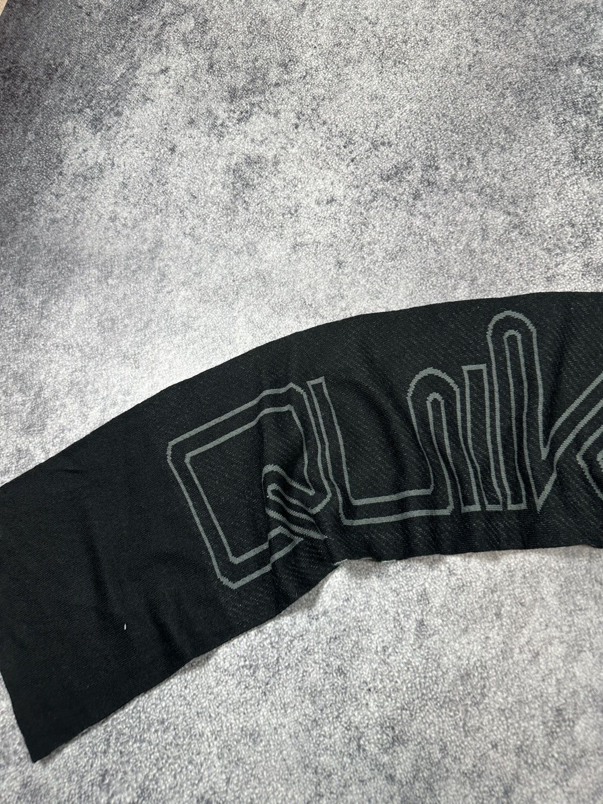 Quiksilver Vintage Quiksilver Scarf Streetwear Rare Casual VTg USA Size ONE SIZE - 2 Thumbnail