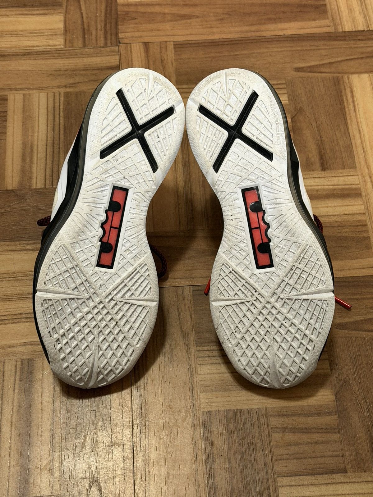 Nike Nike LeBron Heat Home Size 7Y Size US 7 / EU 40 - 5 Thumbnail