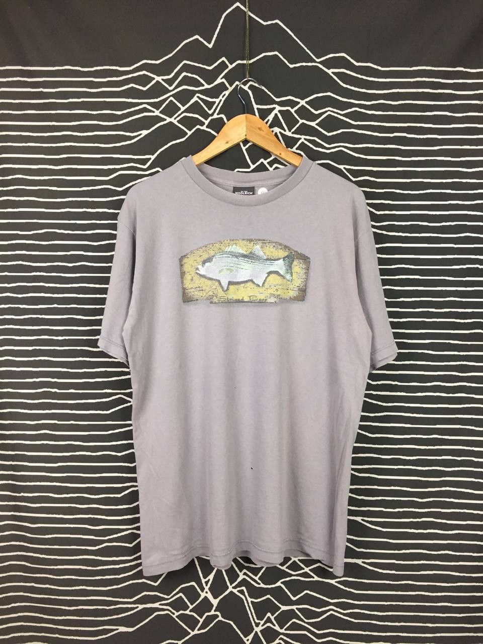 Vintage Vtg 90s Woolrich Outdoor Striped Bass Made In Usa Tee Size US M / EU 48-50 / 2 - 1 Thumbnail
