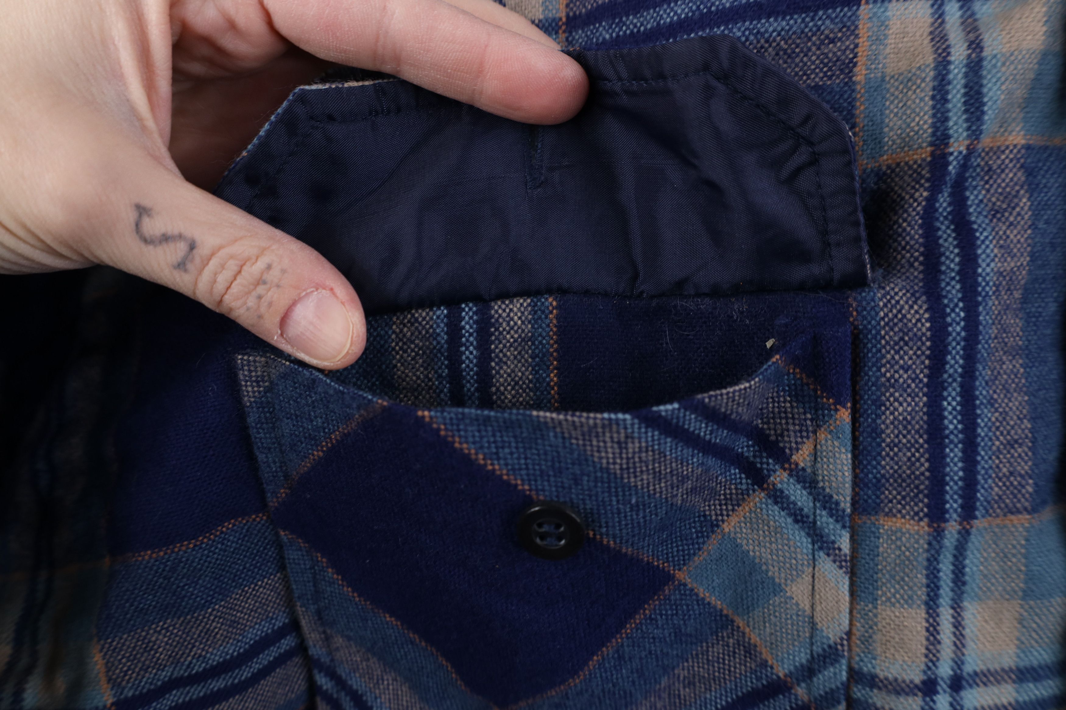 Vintage Vintage 70s 80s Streetwear Button Shirt Jacket Jac Shirt Size US XXL / EU 58 / 5 - 5 Thumbnail