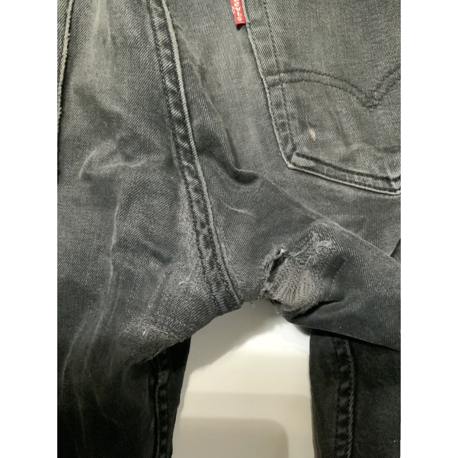 Levi's VINTAGE Levis 514 Slim Straight Black Patched Reworked Distressed Denim Jeans Sz. 32 Mens Slim 32 Black 30in Inseam Distressed Patchwork Size US 32 / EU 48 - 8 Thumbnail