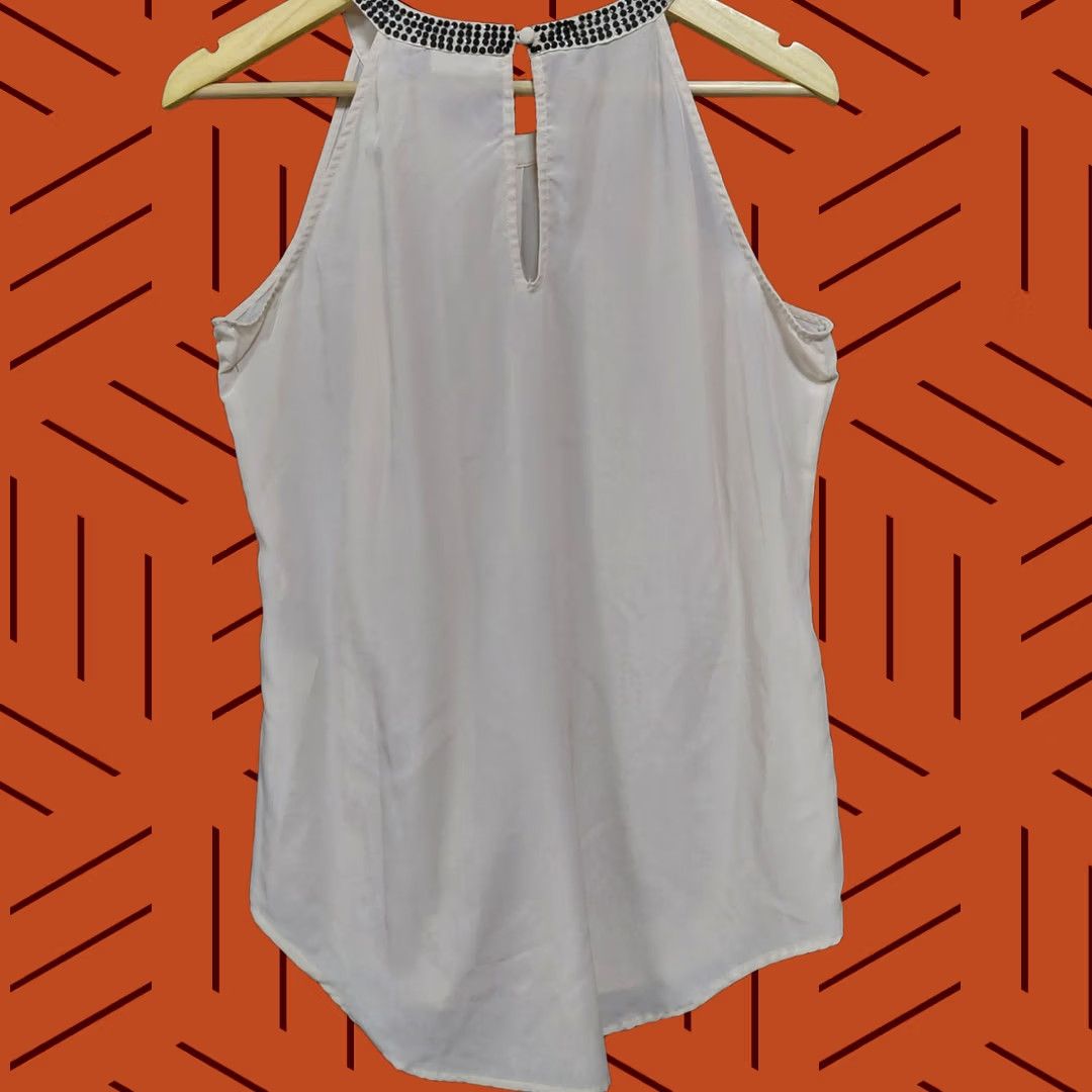 Vintage New York & Company Beaded Halter Top Beige Solid Sleeveless Women M Size M / US 6-8 / IT 42-44 - 1 Thumbnail